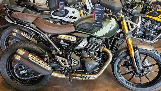 TRIUMPH SCRAMBLER 400 X 